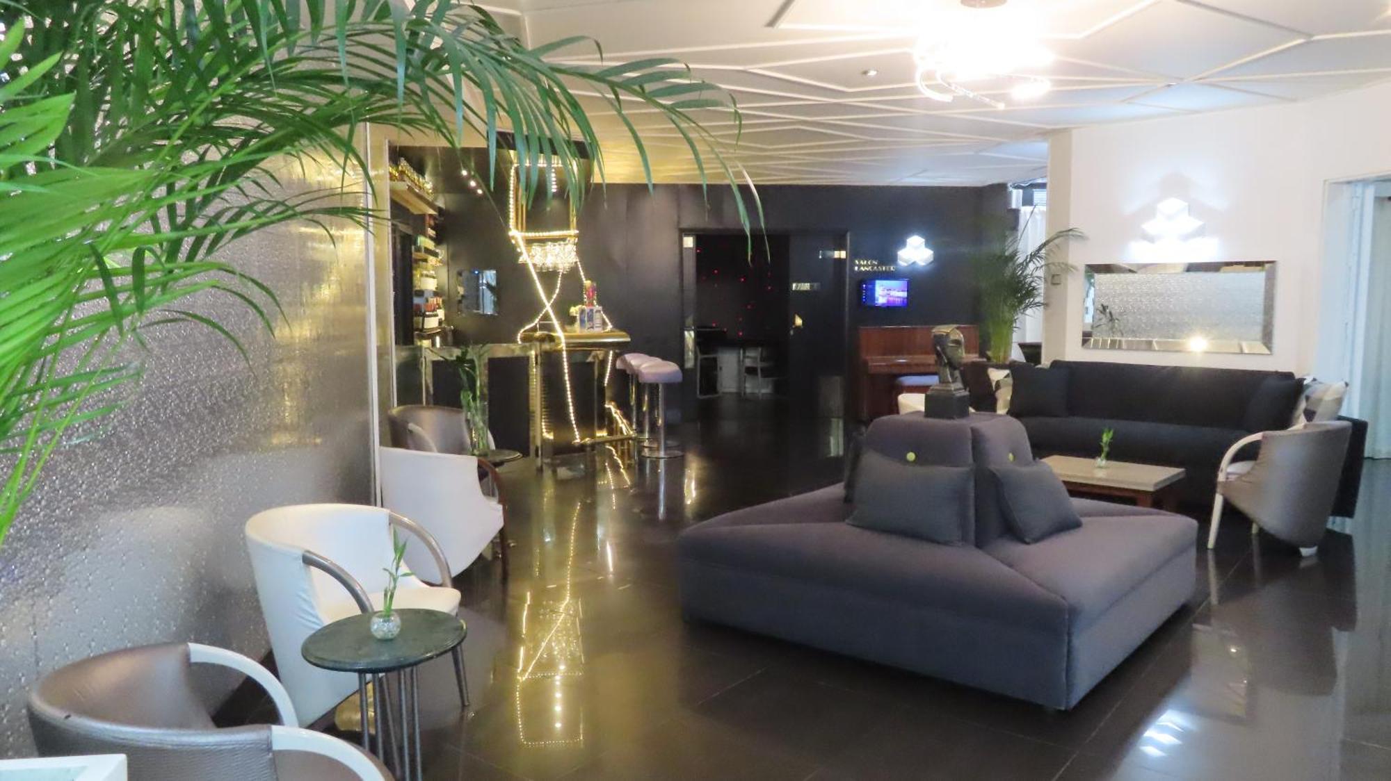 Lancaster House Hotel